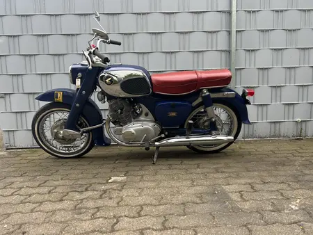Honda CA 77