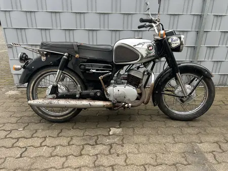 Kawasaki B8