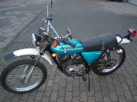 Kawasaki KE 175