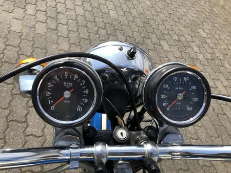 Triumph T120V Bonneville
