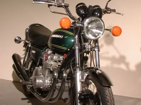 Kawasaki Z900 A4