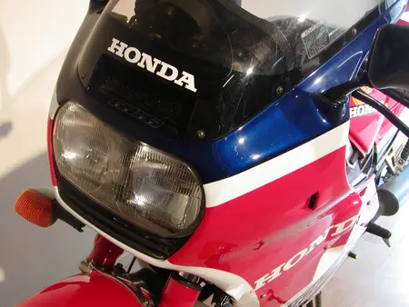 Honda VF 1000R
