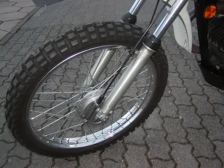 Kawasaki KE 175