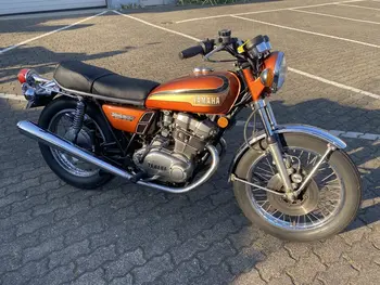 Yamaha TX 500