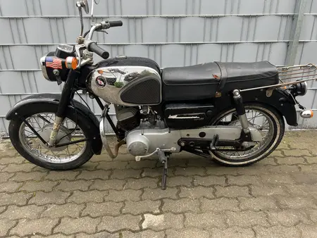 Kawasaki B8