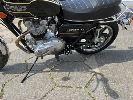 Triumph T 140V Bonneville Special