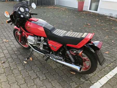 Moto Guzzi Le Mans 3