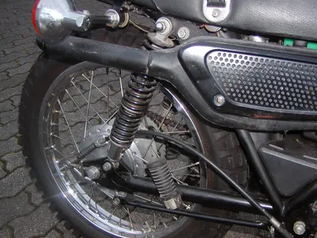 Kawasaki KE 175