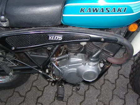 Kawasaki KE 175