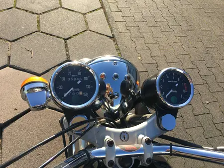 Norton Commando 850