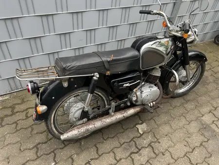 Kawasaki B8