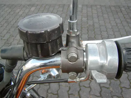 Kawasaki 750 H2 A Mach 4