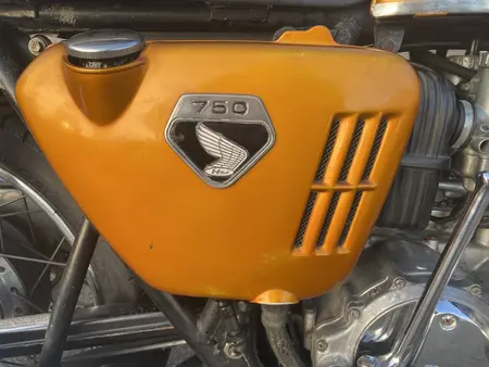 Honda CB 750 Four gold